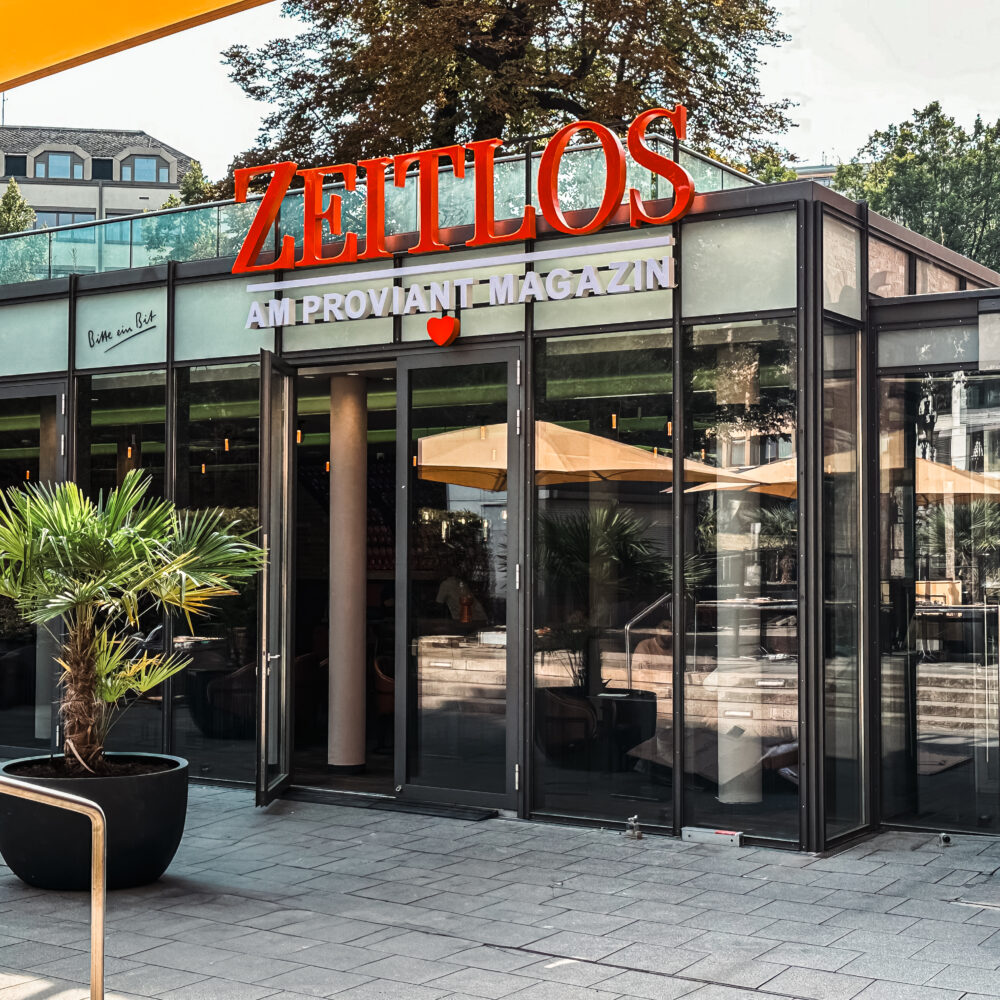 ZEITLOS - AM PROVIANT MAGAZIN